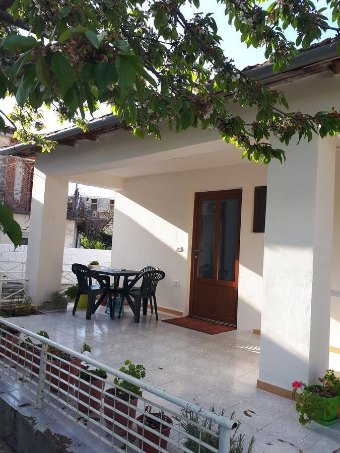 Bona'S Home Tushemisht Exterior foto